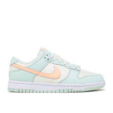 Wmns Dunk Low Barely Green