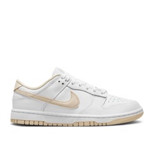 Wmns Dunk Low White Pearl